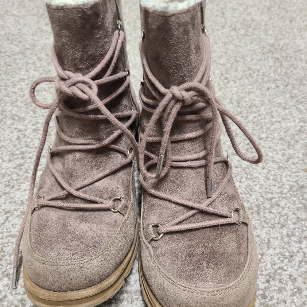 Madlove boots sz8